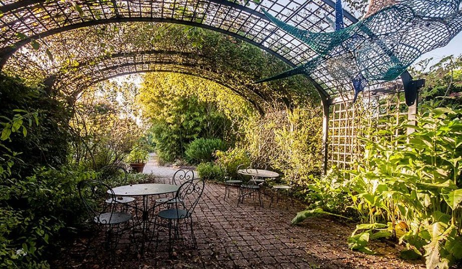 de Marnay sur seine Botanical Garden, Marnay-sur-Seine, France, France